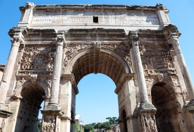 Arch of Septimius Severus รูปภาพAttractionsยอดนิยม