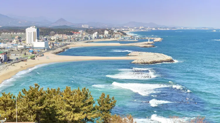 束草市 ソクチョシ Sokcho Beach 評判 案内 トリップドットコム 束草市 ソクチョシ Sokcho Beach 評判 案内 トリップドットコム