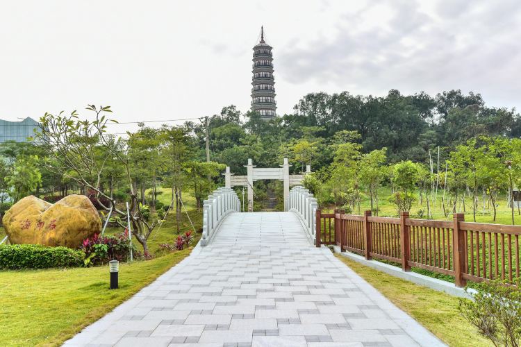 Pazhou Pagoda travel guidebook    must visit attractions Guangzhou