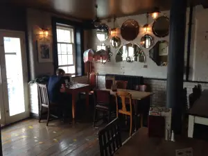 Portivo Lounge Gloucester