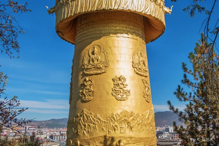 迪慶蔵族自治州 大仏寺マニ車 評判 案内 トリップドットコム