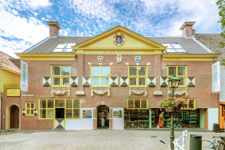 Vermeer Centrum Delft travel guidebook must