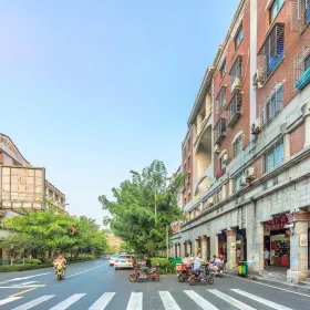 Dong Street