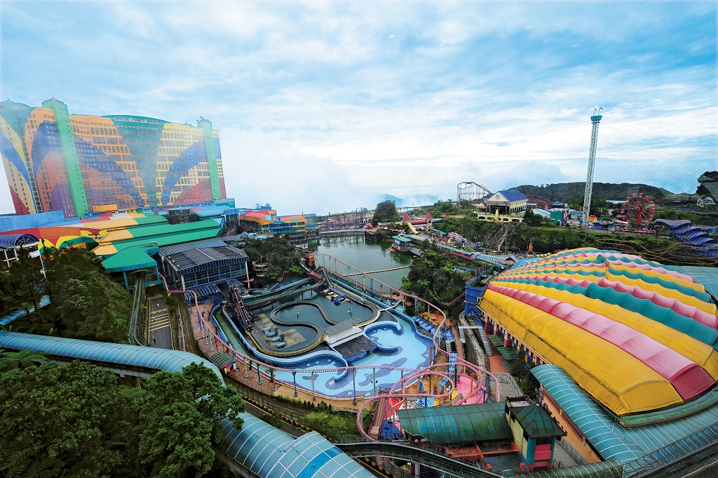 Outdoor theme park price genting ticket RM200 For