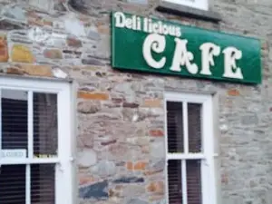 Deli-licious Cafe