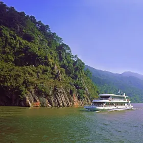 Zhenyang Gorge Cultural Tourism Resort