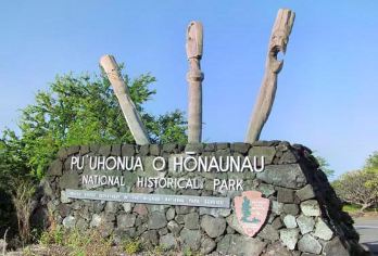 Pu'uhonua o Honaunau National Historical Park Popular Attractions Photos