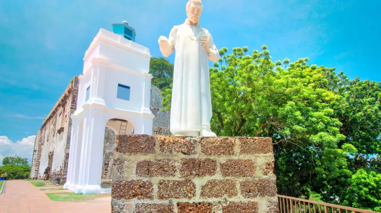 ムラカ セント ポール教会 評判 案内 トリップドットコム