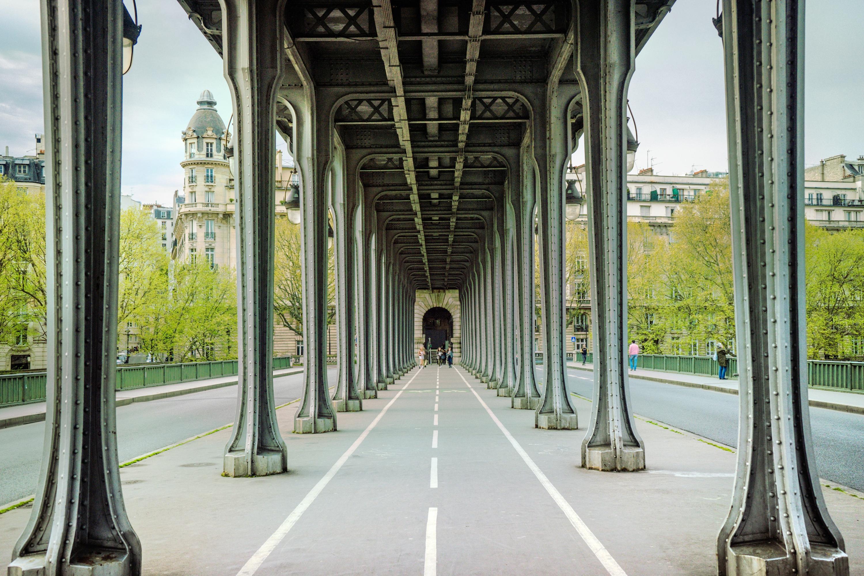 Pont De Bir Hakeim Travel Guidebook Must Visit Attractions In Paris Pont De Bir Hakeim Nearby Recommendation Trip Com