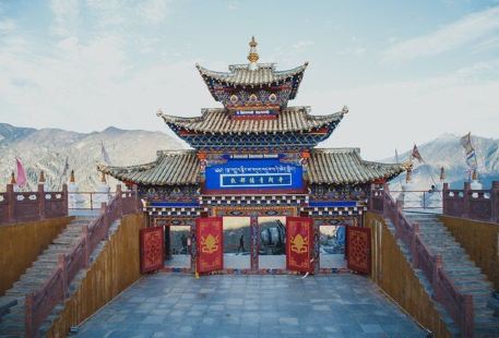 Deqinglang Temple
