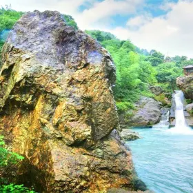 Liuyang Fenghuangxia Sceneic Area