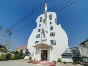 Yanbu Viollon Church