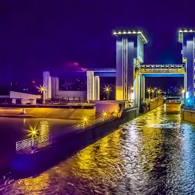 Gezhou Dam Ship Lock