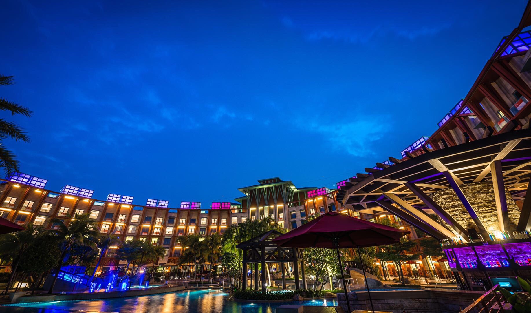 Resorts World Sentosa Attraction Reviews Resorts World Sentosa Tickets Resorts World Sentosa Discounts Resorts World Sentosa Transportation Address Opening Hours Attractions Hotels And Food Near Resorts World Sentosa Trip Com