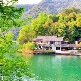 Luci Village