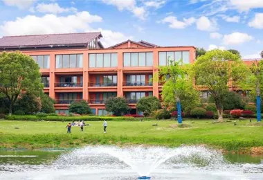 Chunquanzhuang Hot Spring Popular Attractions Photos