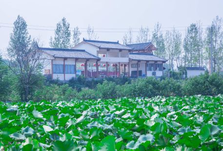Xiangyang Hehuahu Tourism Sceneic Area