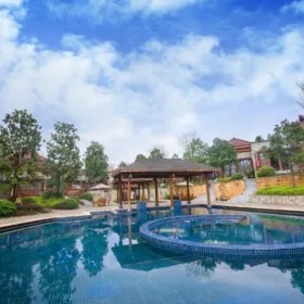 Haiming Lake Hot Spring Water World