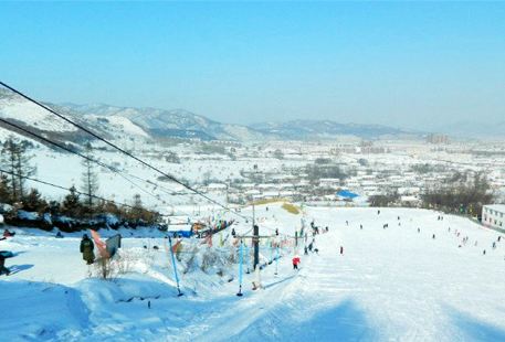Yongjiqilin Mountain Ski Field