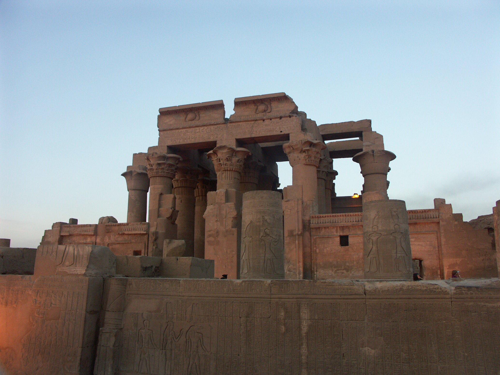 コム オンボ神殿のレビュー コム オンボ神殿のチケット コム オンボ神殿の割引 コム オンボ神殿の交通機関 所在地 営業時間 コム オンボ神殿周辺の観光スポット ホテル グルメ Trip Com