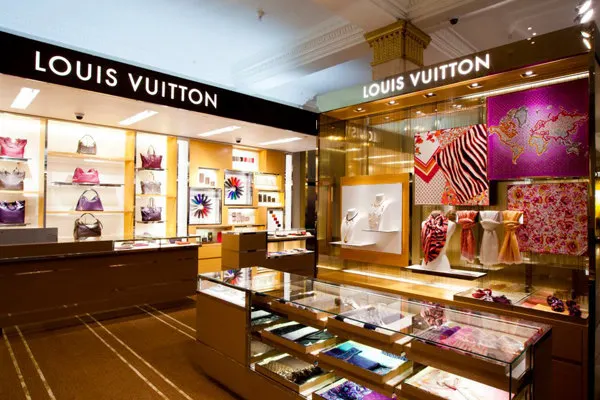 Shopping itineraries in Louis Vuitton in September (updated in