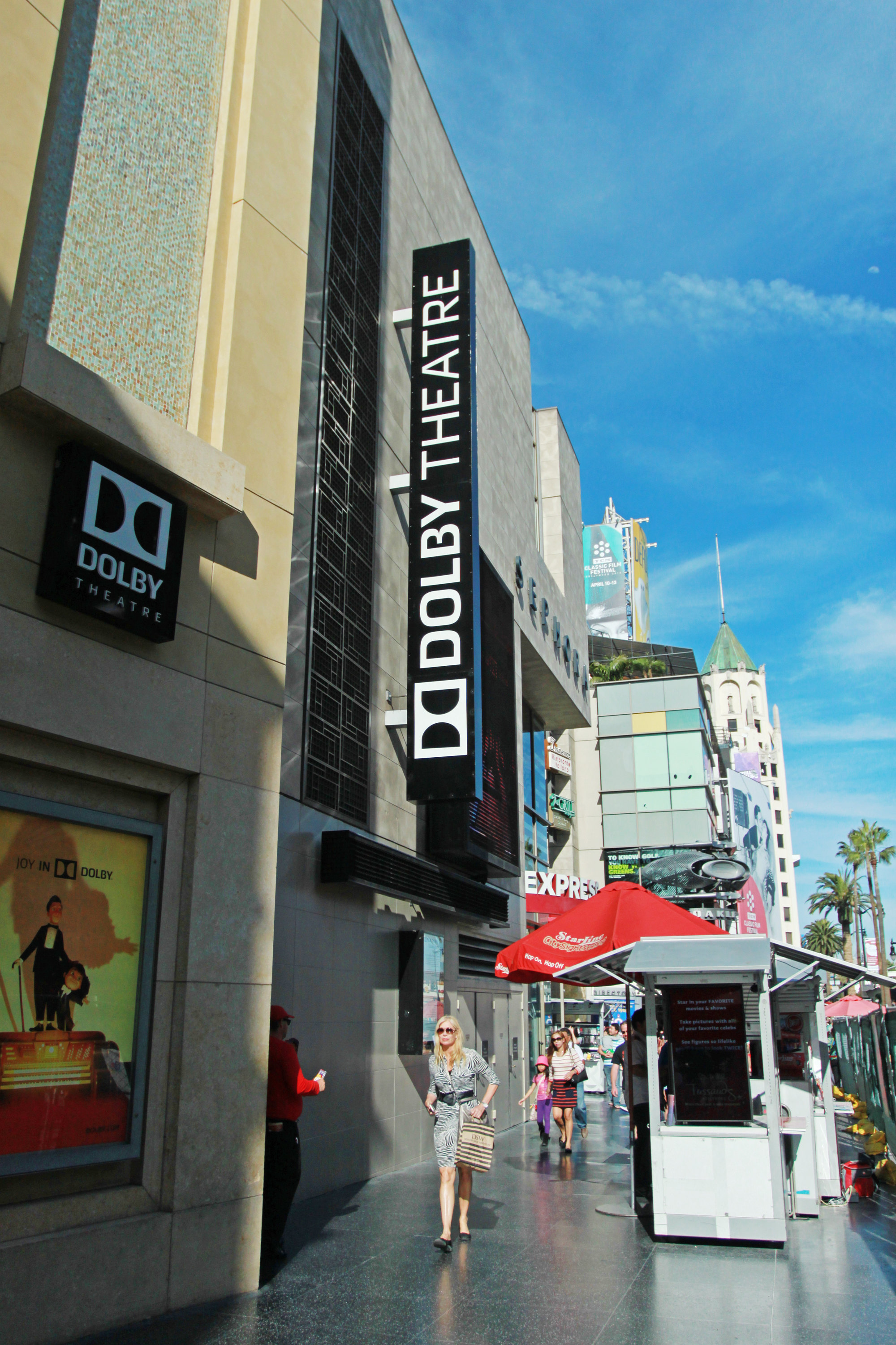 Victoria's Secret, 6801 Hollywood Blvd, Los Angeles, CA, Clothing