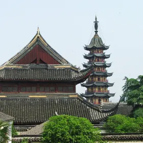 Lingyan Tower