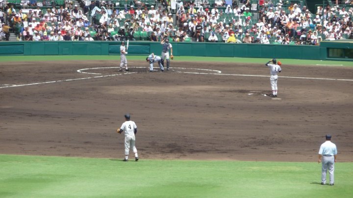 Hanshin Koshien Stadium - GaijinPot Travel