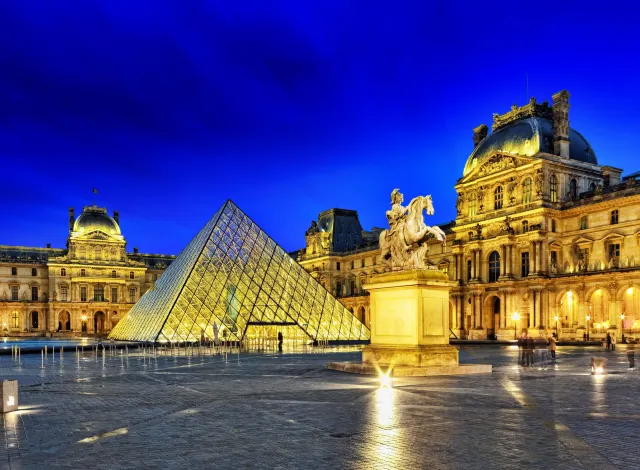 Louvre Museum2