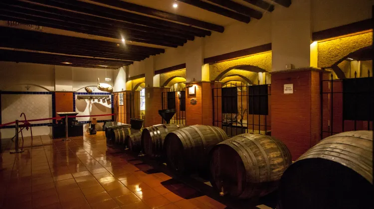 マカオ マカオ ワイン博物館 評判 案内 トリップドットコム