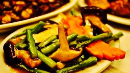 Royal Garden Restaurant Reviews Food Drinks In Metro Manila Manila Trip Com