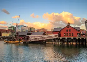 Boston Tea Party Ships & Museum