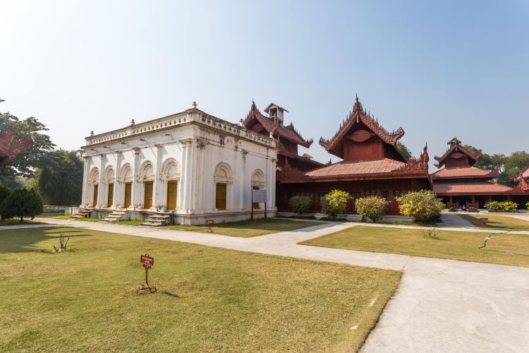 Mandalay Palace Travel Guidebook –must Visit Attractions In Mandalay ...