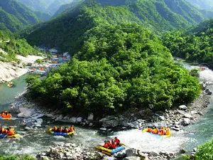Luohe River Rafting