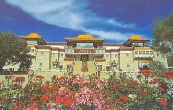 西藏革命展覽館