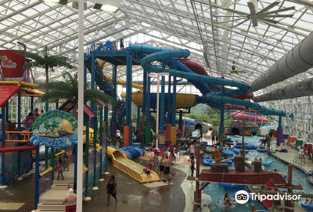 Big Splash Adventure Indoor Waterpark & Resort
