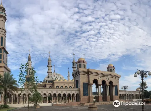 Islamic Center Samarinda Mosque Travel Guidebook Must Visit Attractions In Keledang River Islamic Center Samarinda Mosque Nearby Recommendation Trip Com