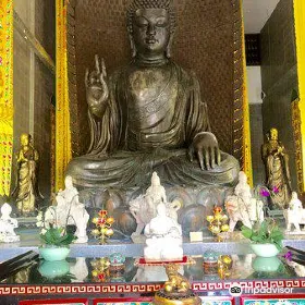 Cham Shan Temple