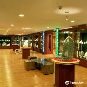 National Handicraft & Design Gallery
