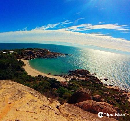 Horseshoe Bay Rotary Lookout Travel Guidebook Must Visit Attractions In Bowen Horseshoe Bay Rotary Lookout Nearby Recommendation Trip Com