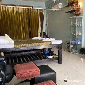 Golden Hands Massage & Spa