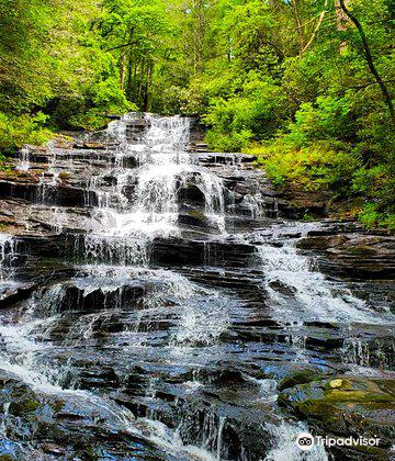 Minnehaha Falls travel guidebook –must visit attractions in Rabun ...