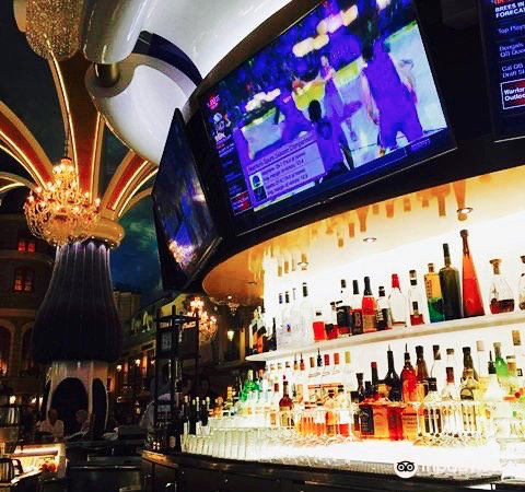 Living Las Vegas Coronavirus Style -- Le Central Bar -- Th…