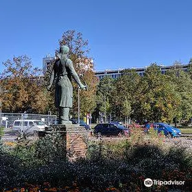 Denkmal Truemmerfrau
