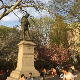 Giuseppe Garibaldi Statue