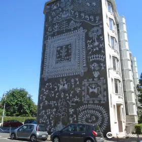 Tony Garnier Housing Project