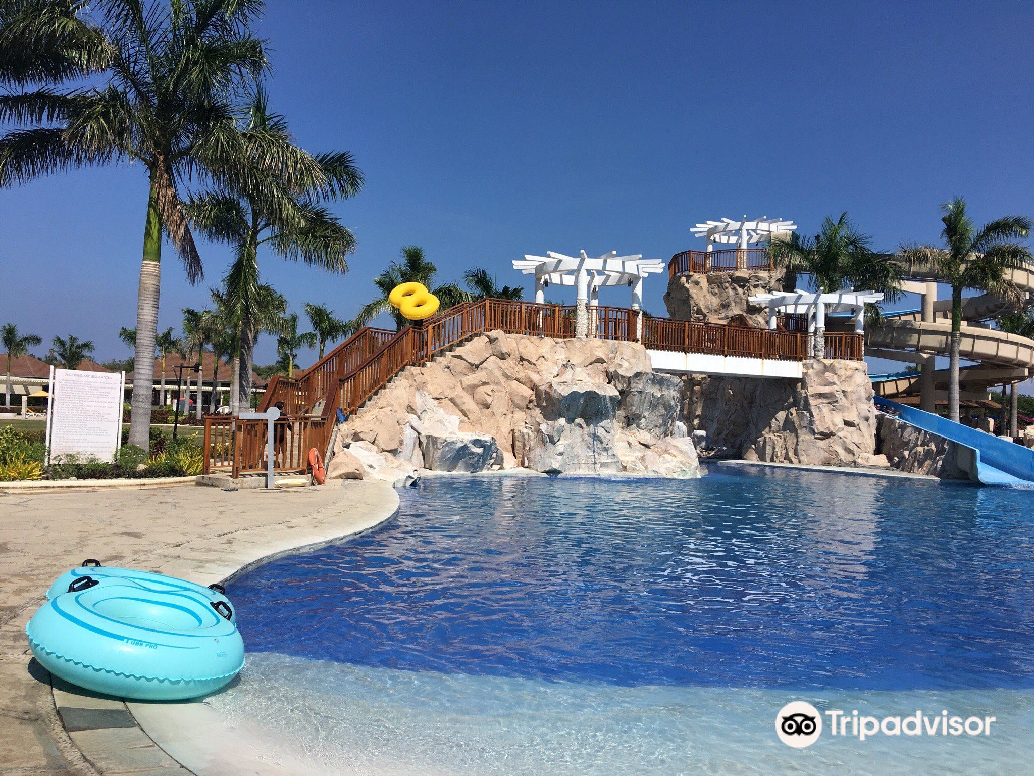 Stilts Calatagan Beach Resort ภาพถ่าย, แผนที่ & รีวิว [2023]