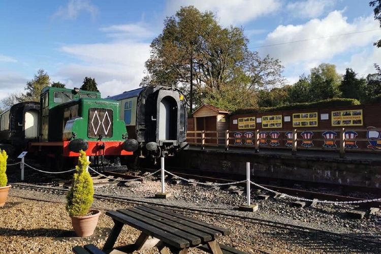 Devon Railway Centre travel guidebook must visit attractions in