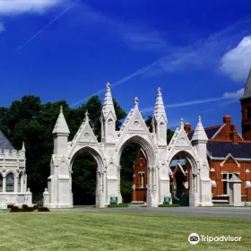 Crown Hill Cemetery