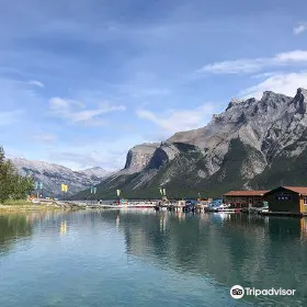 Minnewanka Loop / Lake Johnson